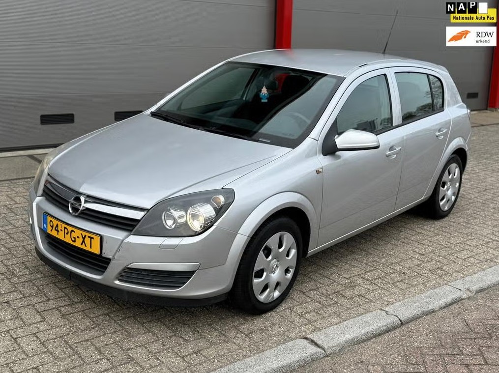 Opel Astra 1.8 Enjoy vol automaat — te koop